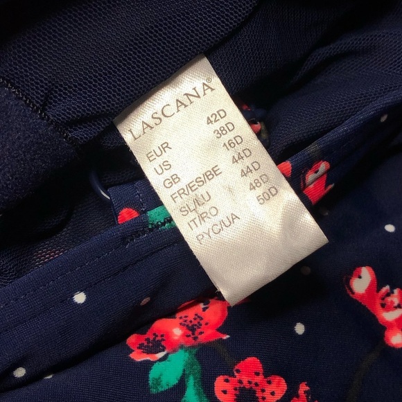 Lascana Blue and Red Floral Fitted Ruffled Camisole Bikini top size 38D NWOT - Picture 7 of 11